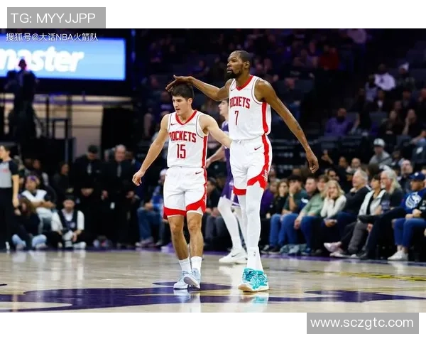 火箭大胜开拓者!杜兰特控制进攻,谢泼德+3首发齐爆,阿门三分铁 火箭大胜开拓者!杜兰特控制进攻,谢泼德+3首发齐爆,阿门三分铁